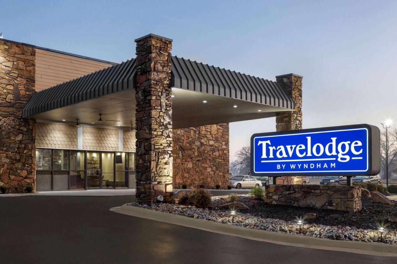 Travelodge By Wyndham Coffeyville Экстерьер фото